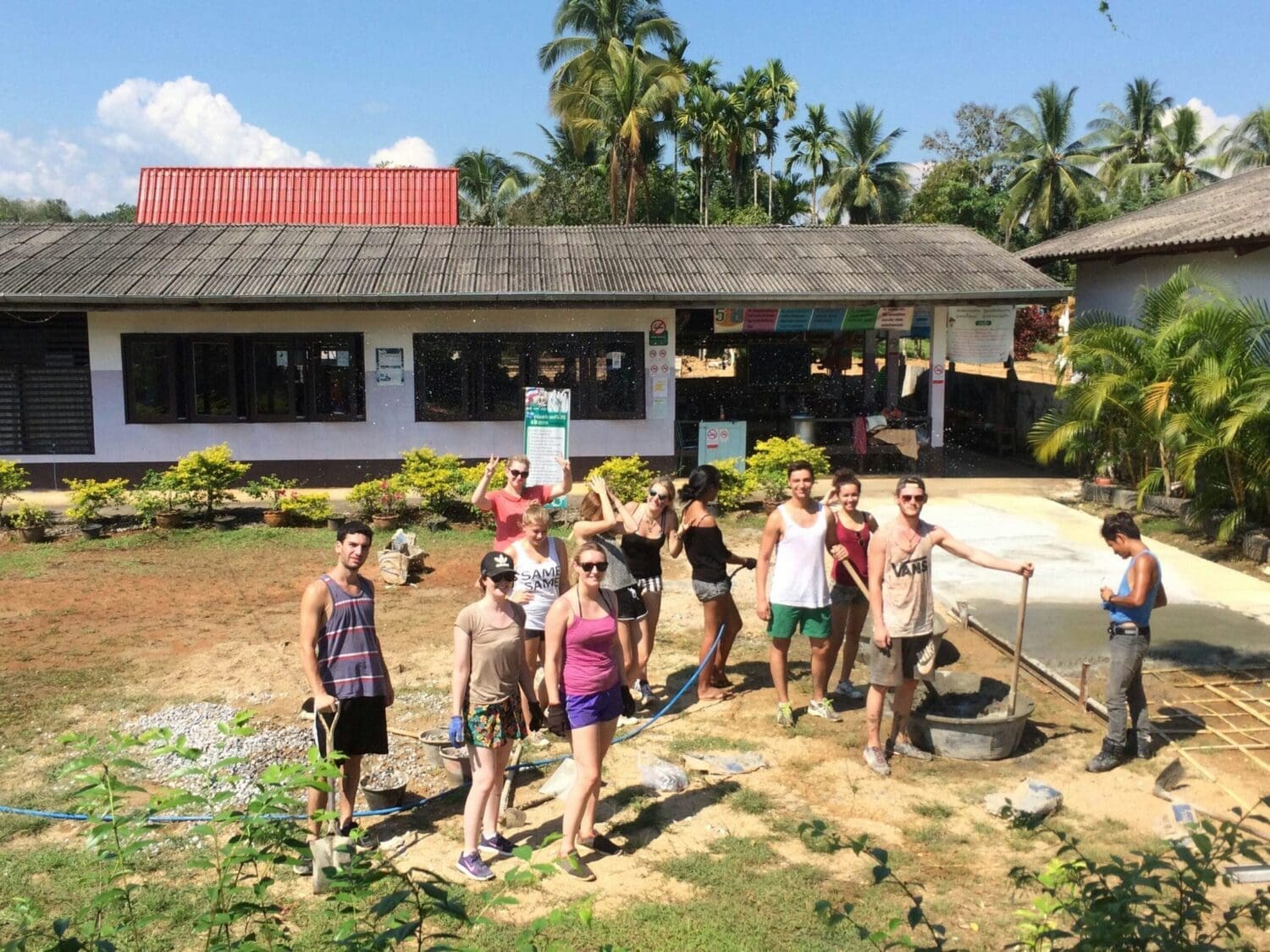 Volunteer School Group in Thailand