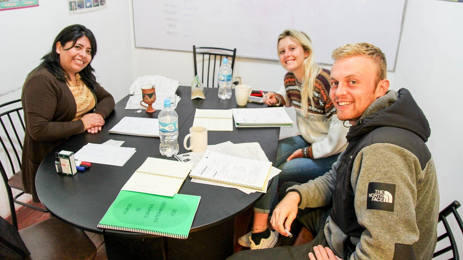 Volunteers in Peru learning Spanish